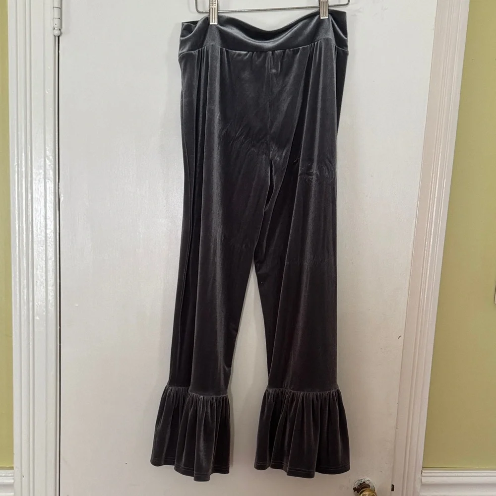 Matilda Jane Gray Velvet Ruffle  Pants - Picture 4 of 4